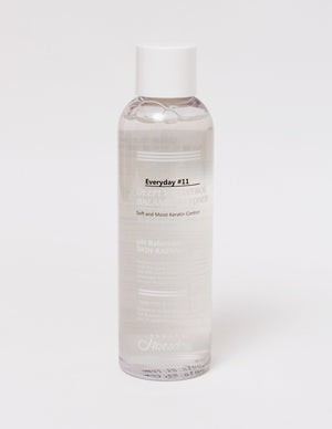 11 HUESDAY Deeply control balancing toner 200 ml